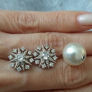NADRI White Rhodium Snow Flake Pearl earrings